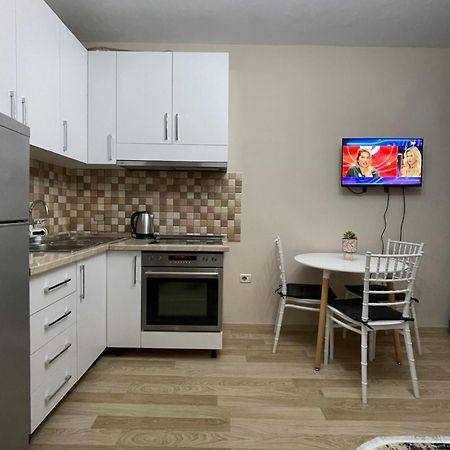 Comfort Apartment City Center Tiranë Luaran gambar