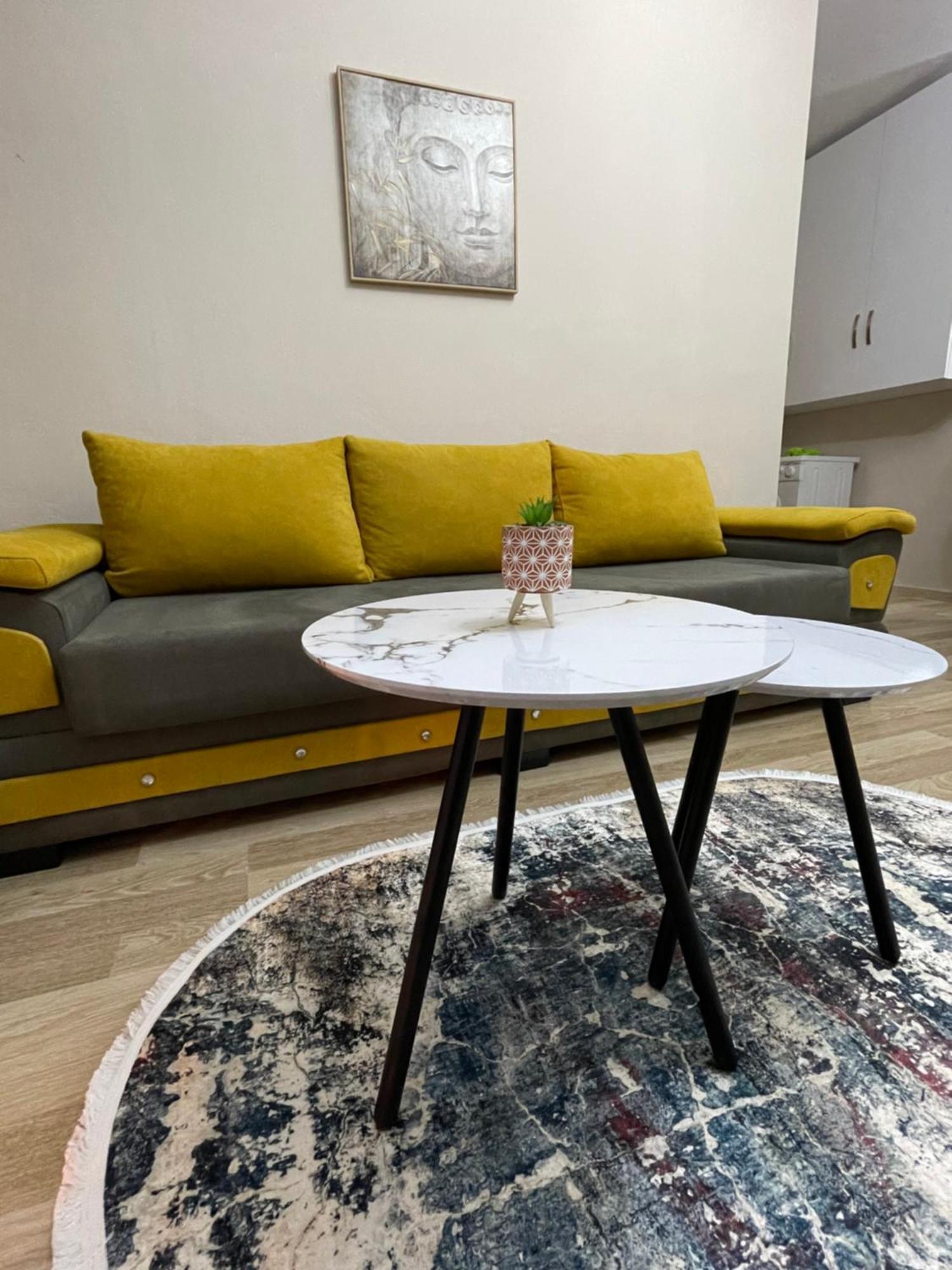 Comfort Apartment City Center Tiranë Luaran gambar