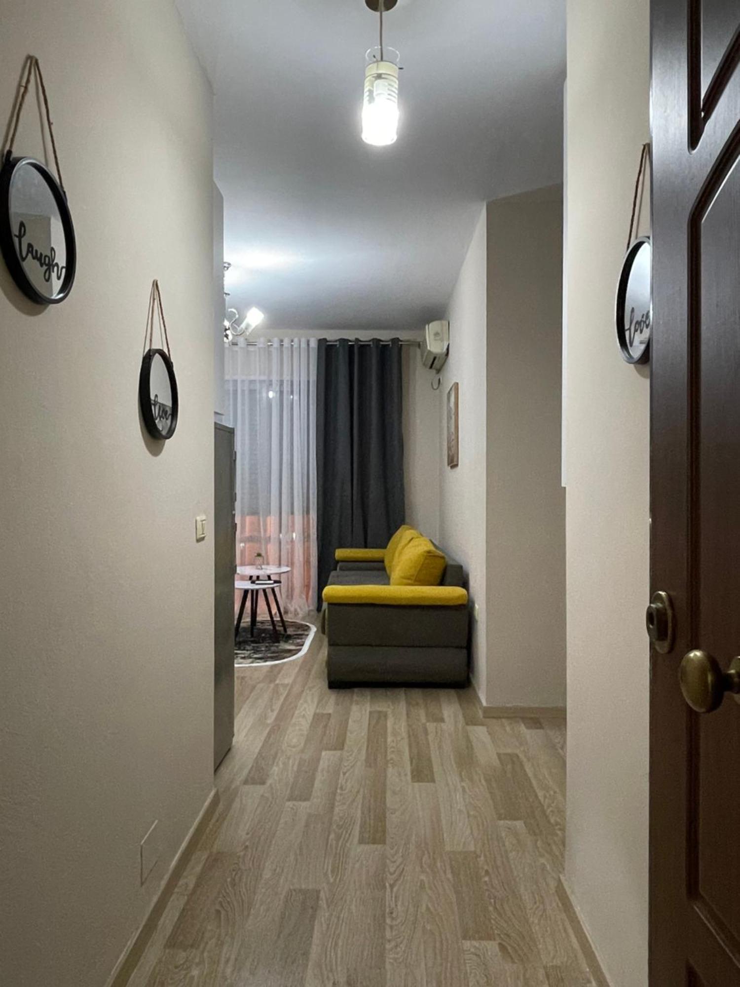 Comfort Apartment City Center Tiranë Luaran gambar