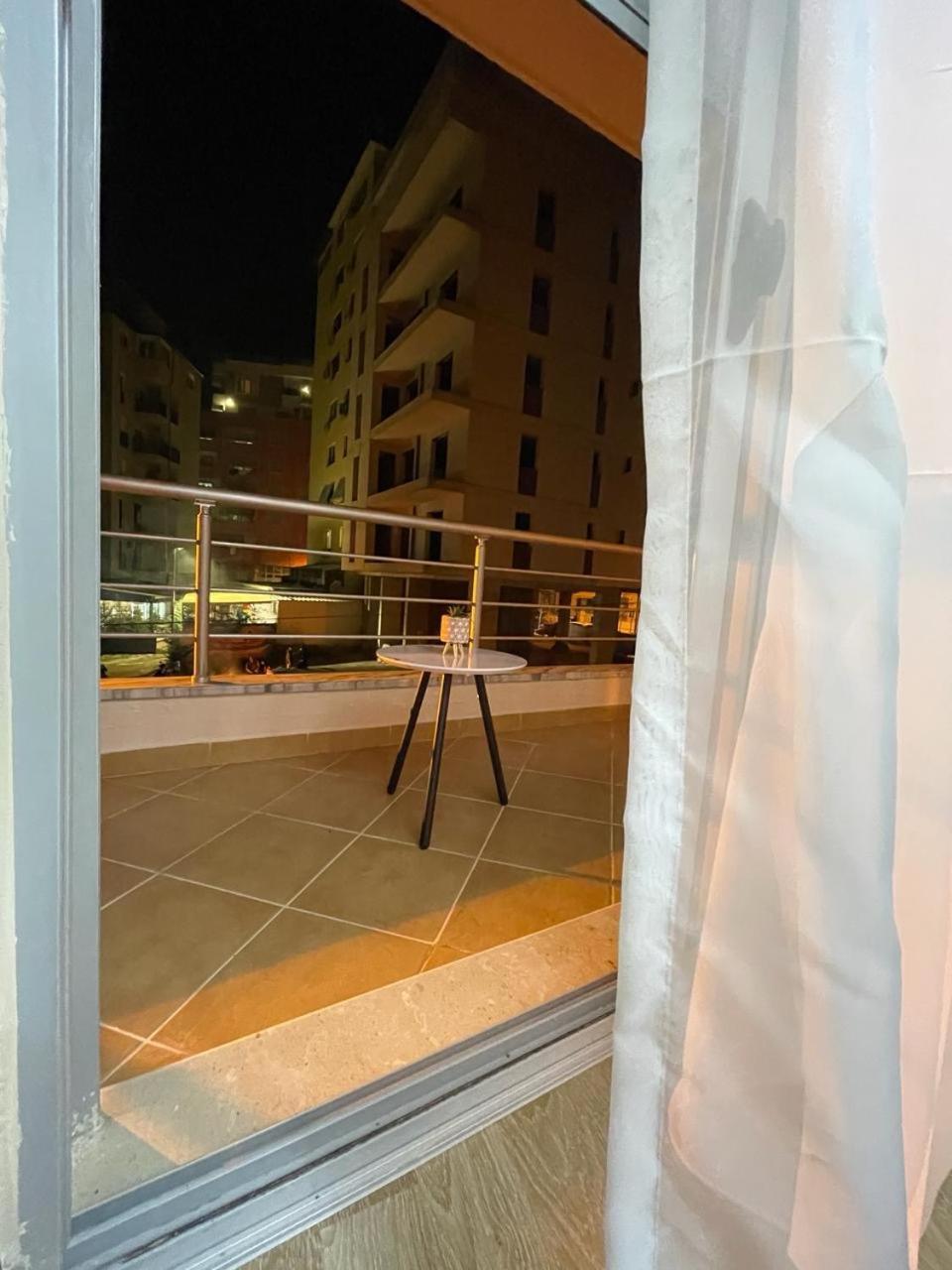 Comfort Apartment City Center Tiranë Luaran gambar