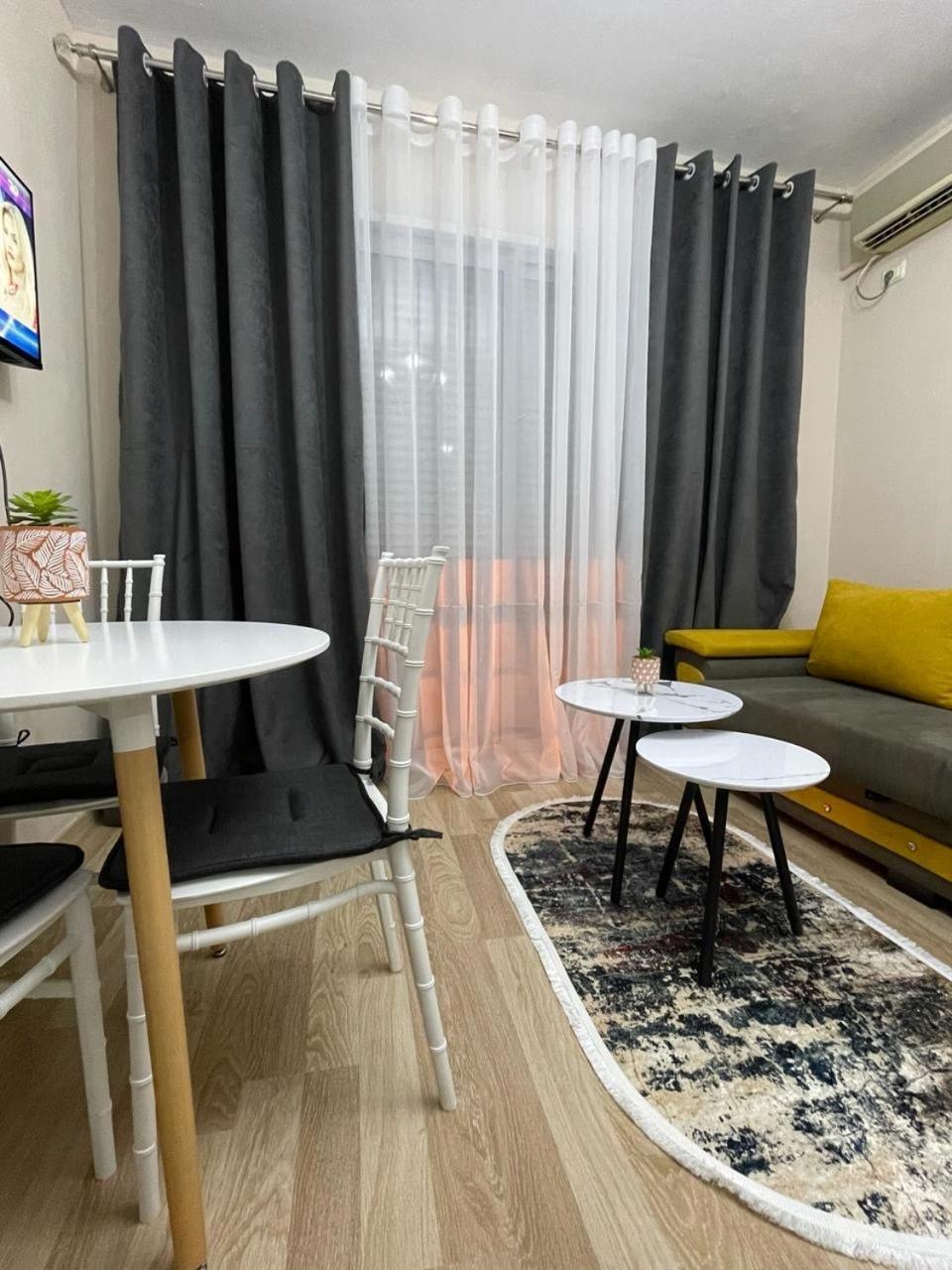 Comfort Apartment City Center Tiranë Luaran gambar