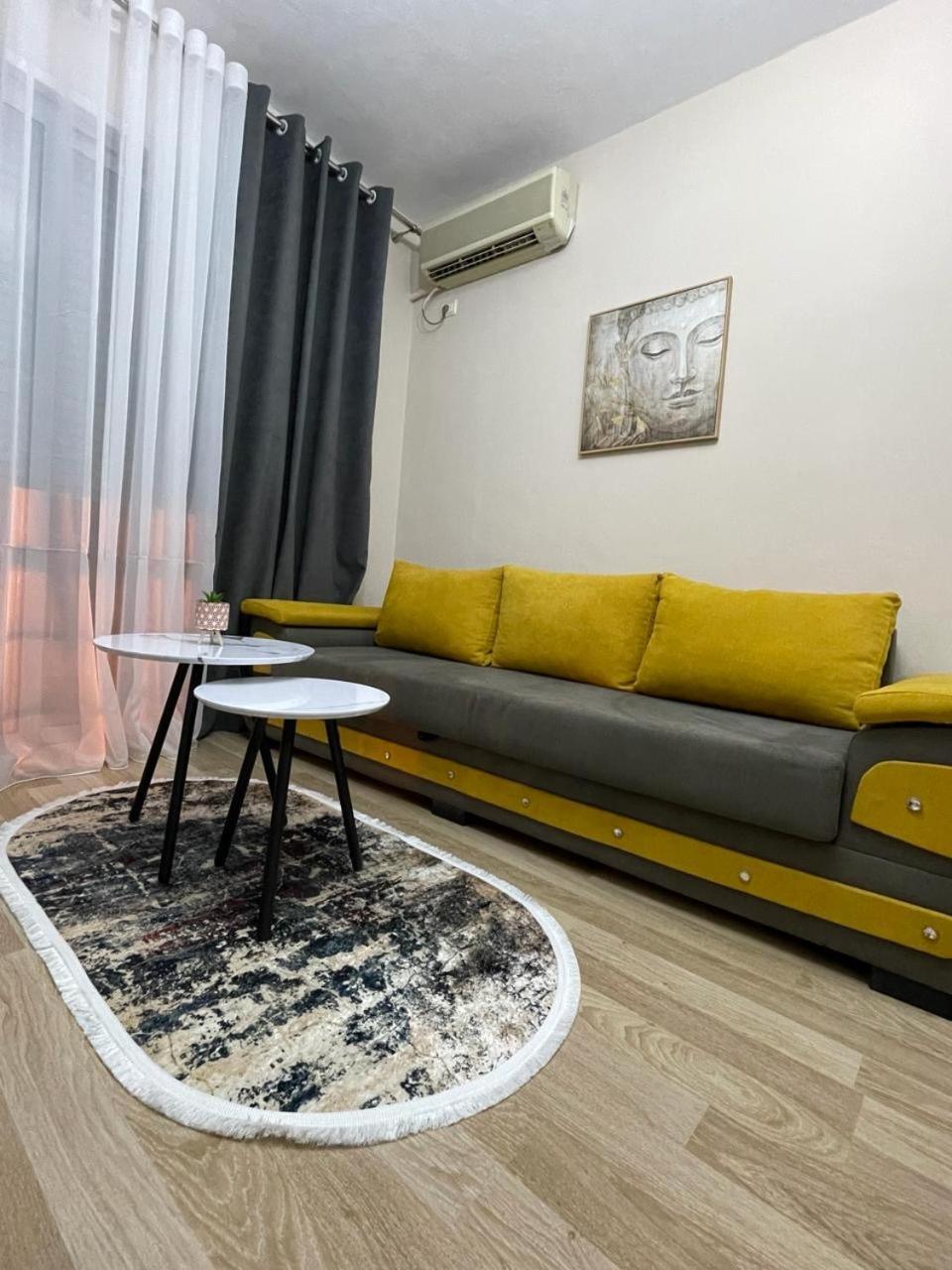 Comfort Apartment City Center Tiranë Luaran gambar
